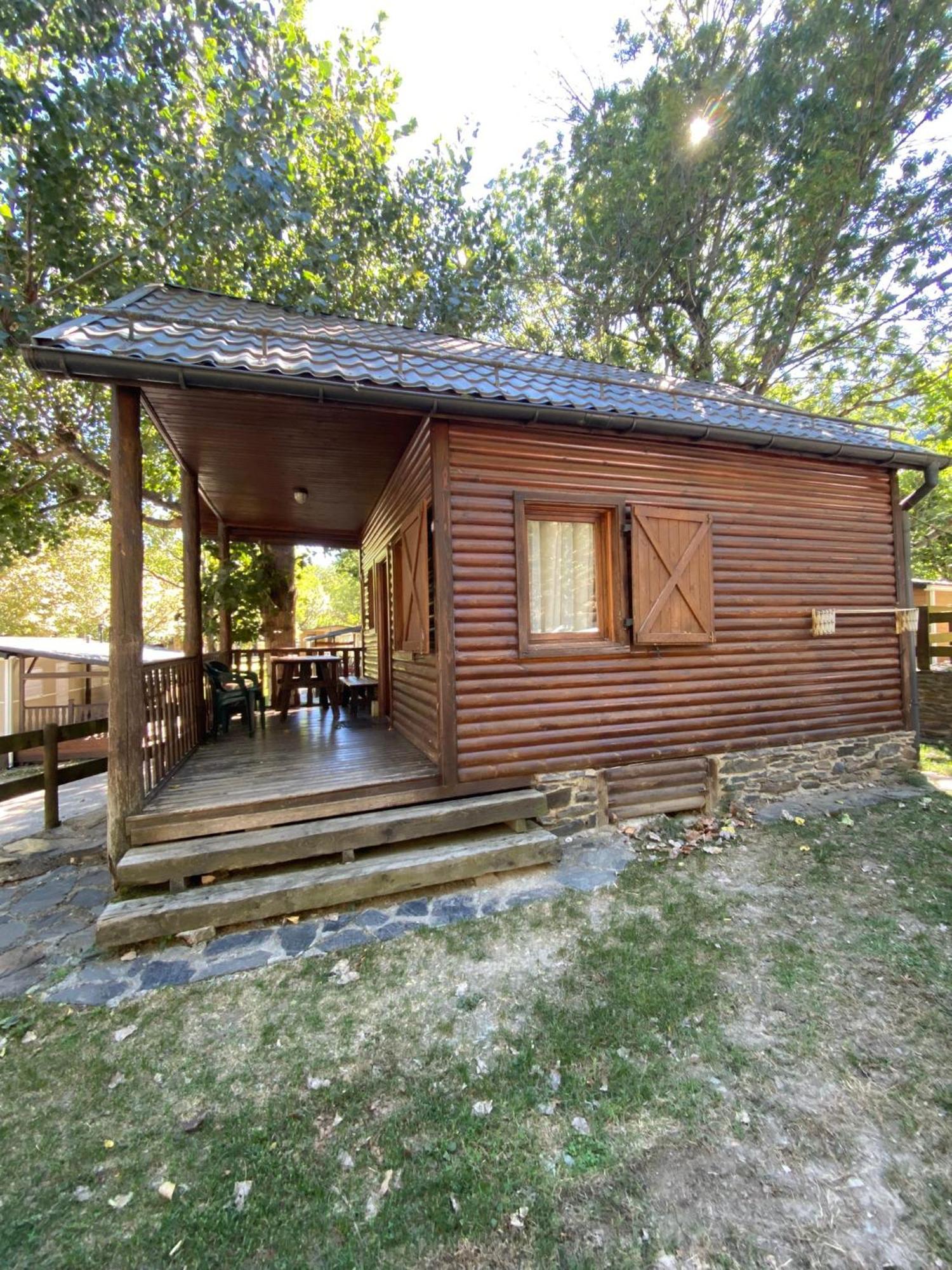 Camping Bungalows La Borda del Pubill Ribera de Cardós Exterior foto
