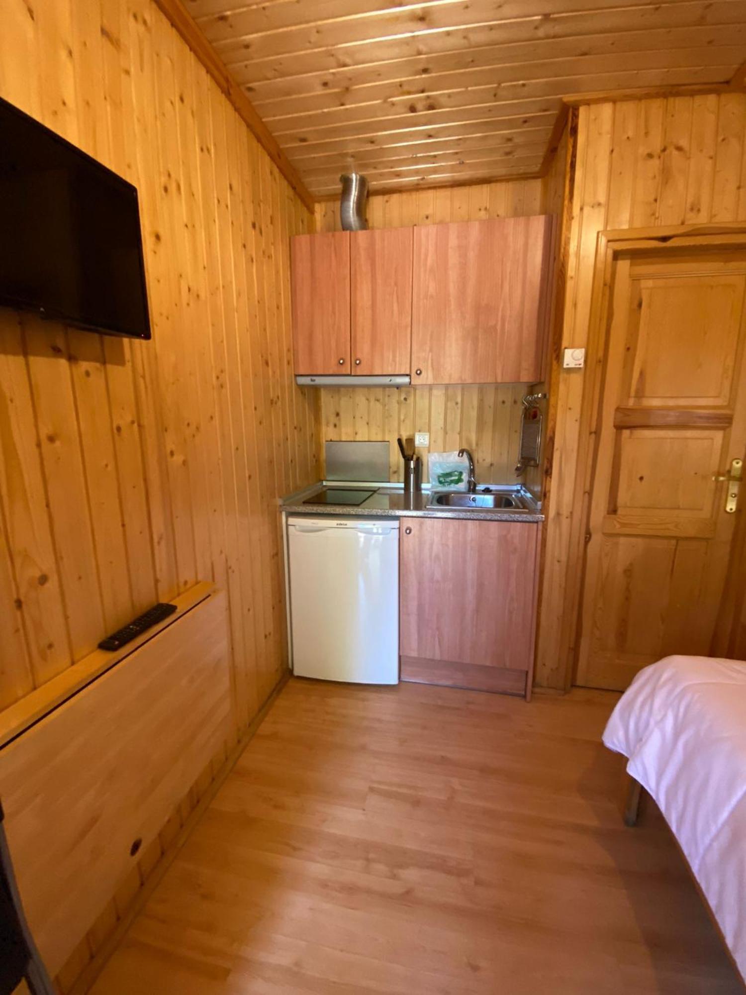 Camping Bungalows La Borda del Pubill Ribera de Cardós Exterior foto