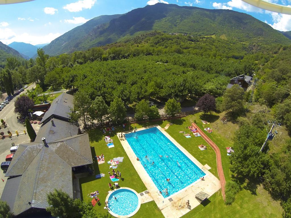 Camping Bungalows La Borda del Pubill Ribera de Cardós Exterior foto